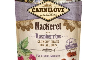 Recompense CARNILOVE Crunchy Snack cu Macrou și Zmeură